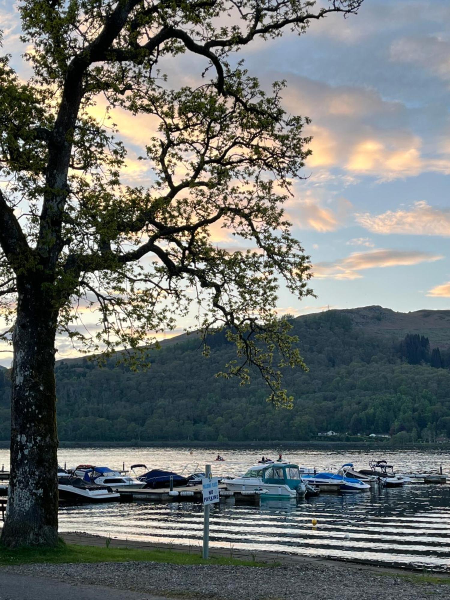 Lakewood Lodge Saint Fillans Bagian luar foto